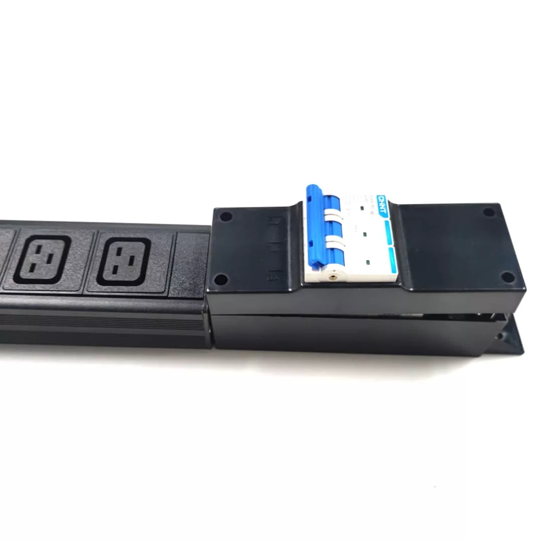 Basic Power Distribution Unit for Asic miner C19 C20 PDU 3 phase 80a