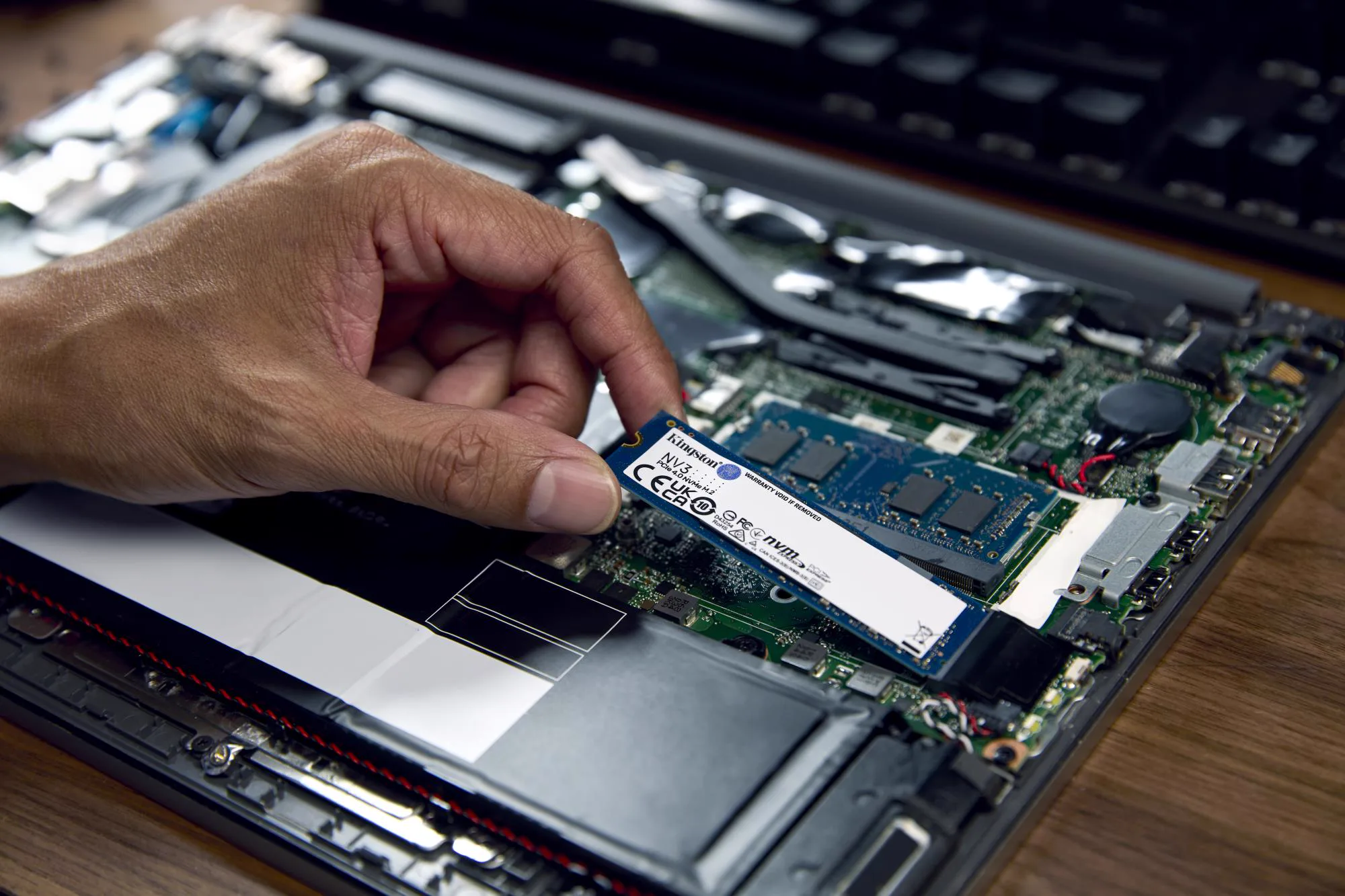 Kingston NV3 2TB PCIe 4.0 NVMe M.2 SSD — Photo 10 of 11