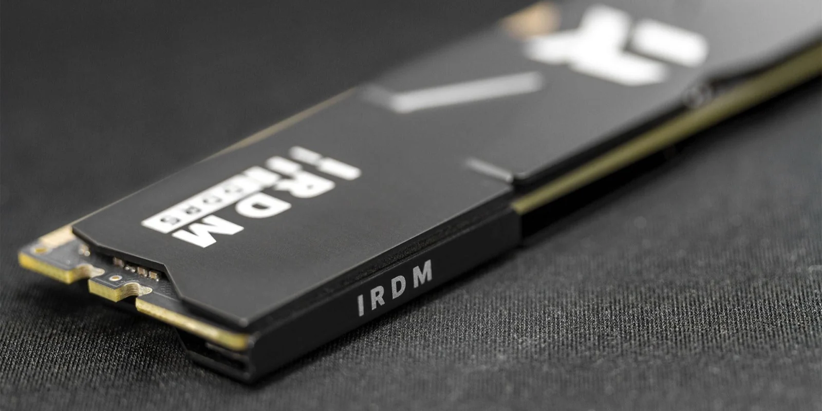 GOODRAM IRDM 32GB (2x16GB) DDR5-6400 CL32 kit de memorie negru — Fotografia 4 din 5