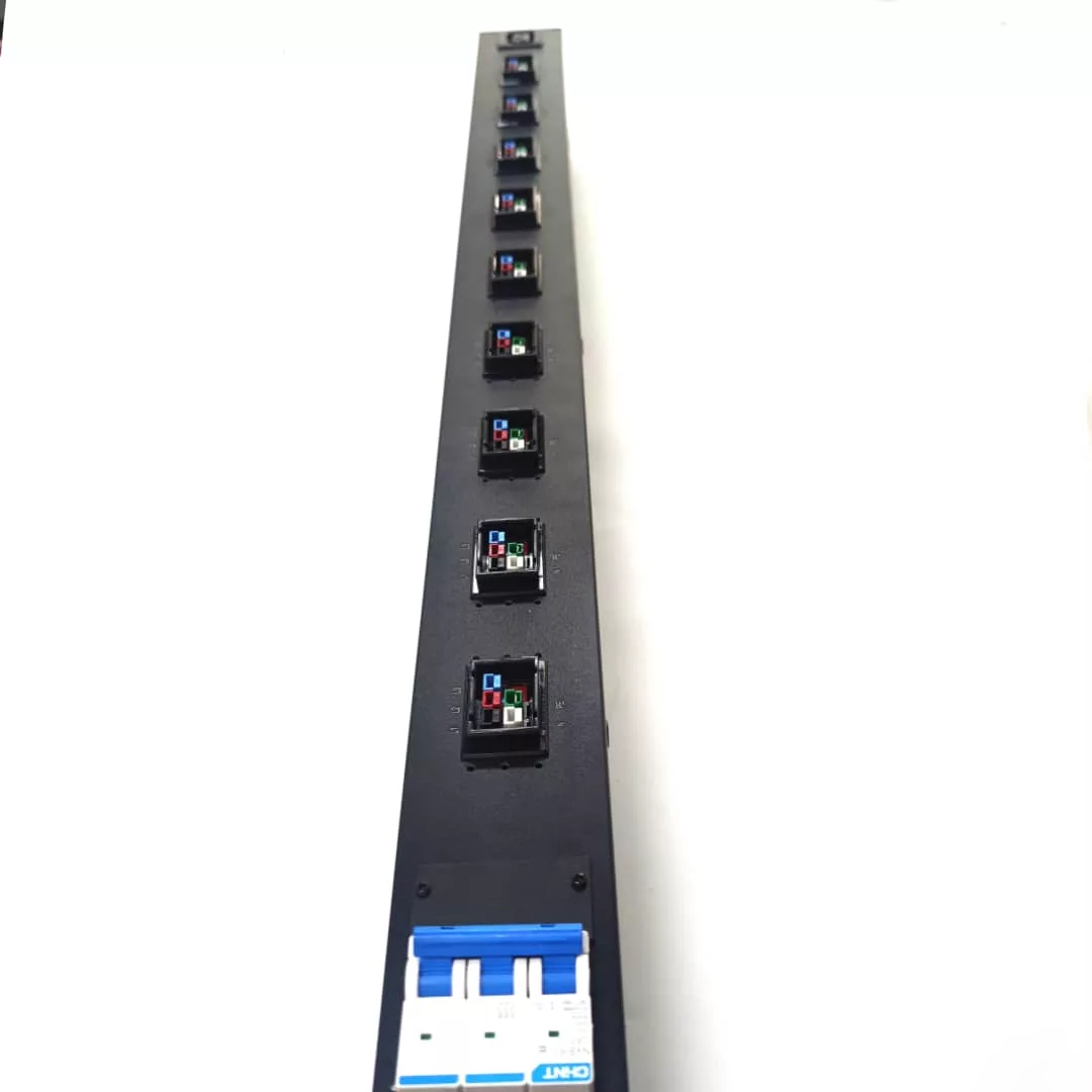 Basic Antminer T21 PDU Power Distribution unit for Asic miner P33 — Photo 1 of 4