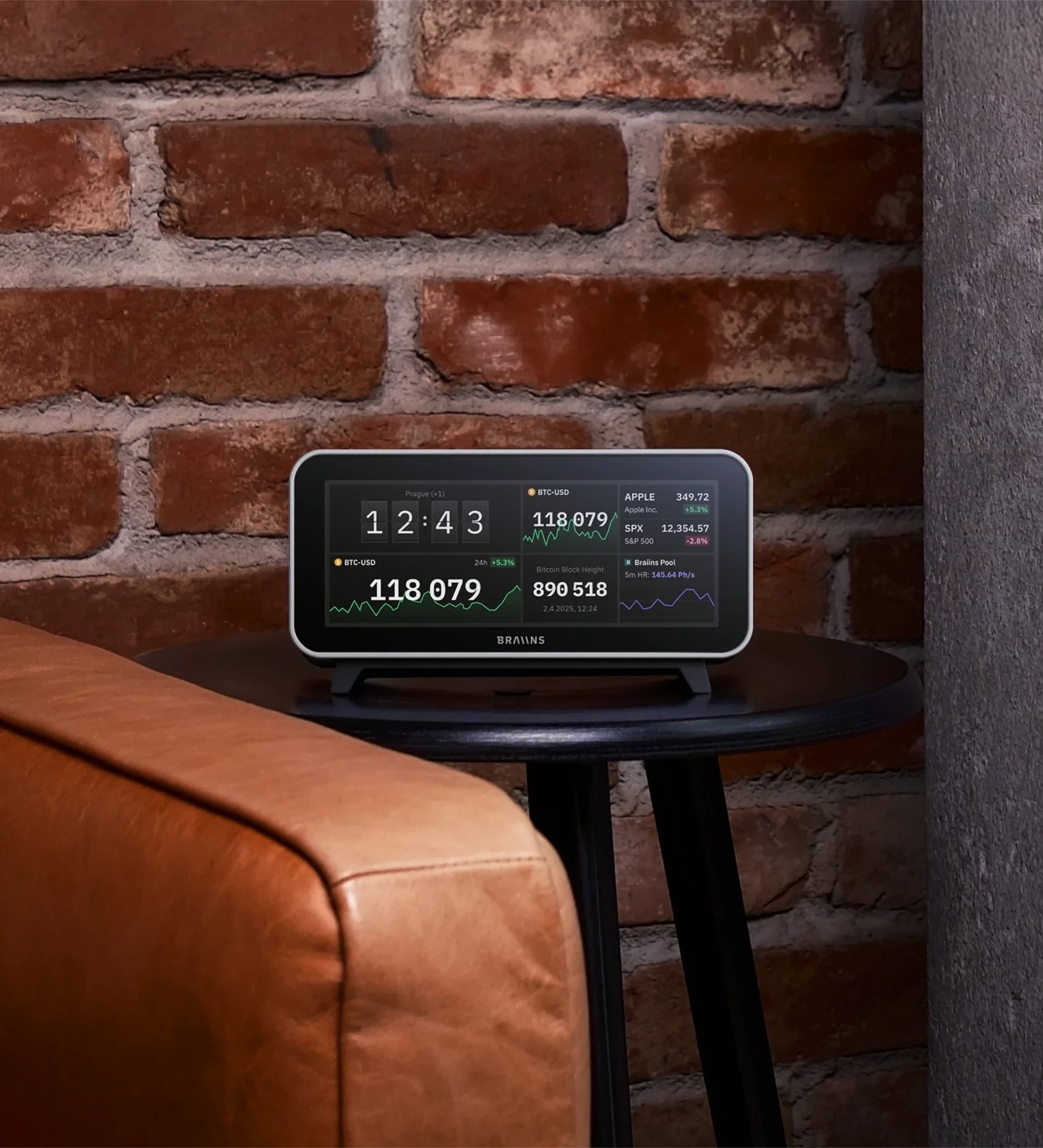 Braiins Deck – Real-Time Crypto & Mining Signal Display | To