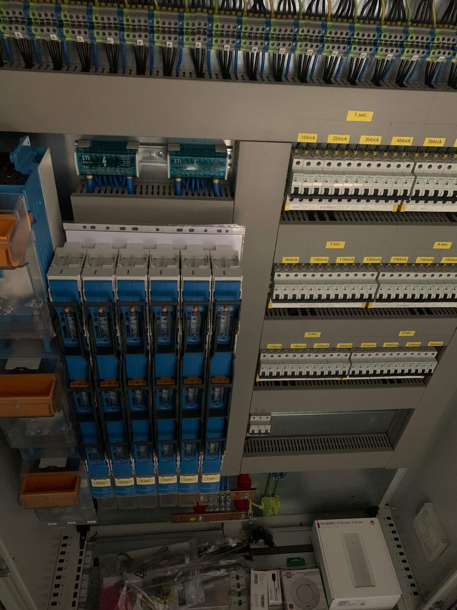 MineBox 500 Express – 486kW Mobile Mining Farm | 20ft Contai